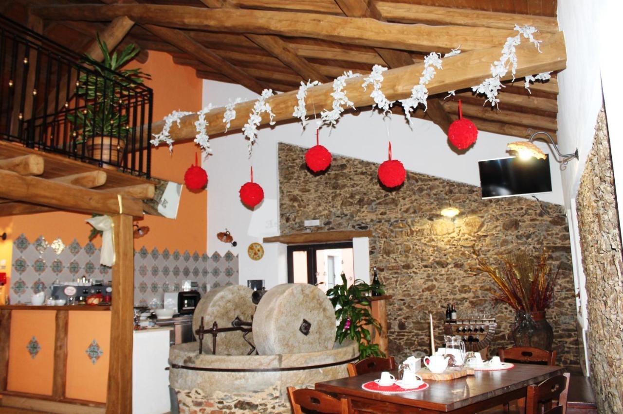 ジョイオーザ・マレーア Antico Casale Bed & Breakfast エクステリア 写真